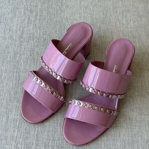 NIB Salvatore Ferragamo Vara Chain Sandals